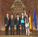 Heimatminister Albert Füracker und Kunstministerin Prof. Dr. med. Marion Kiechle prämieren 100 Heimatschätze